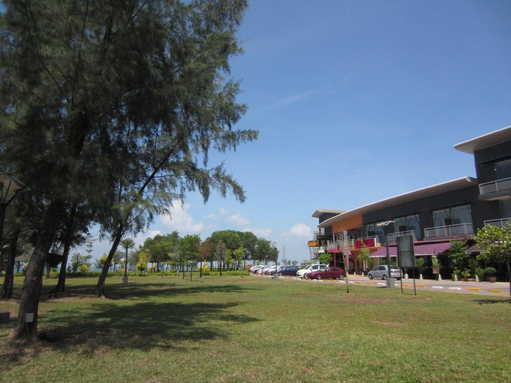 Waterfront Boutique Hotel Port Dickson Eksteriør billede